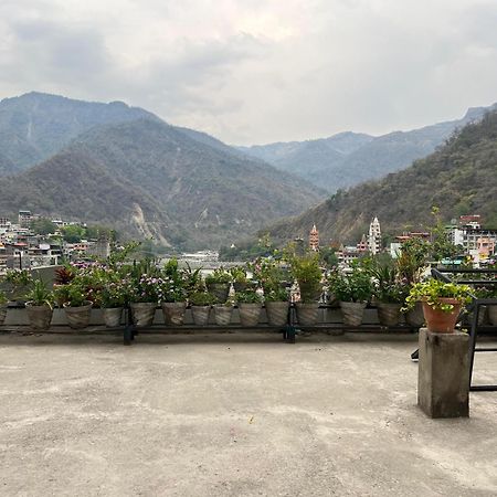 Hotel Manikut Rishīkesh Extérieur photo