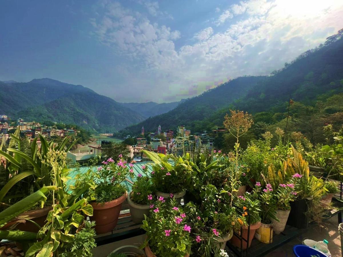 Hotel Manikut Rishīkesh Extérieur photo