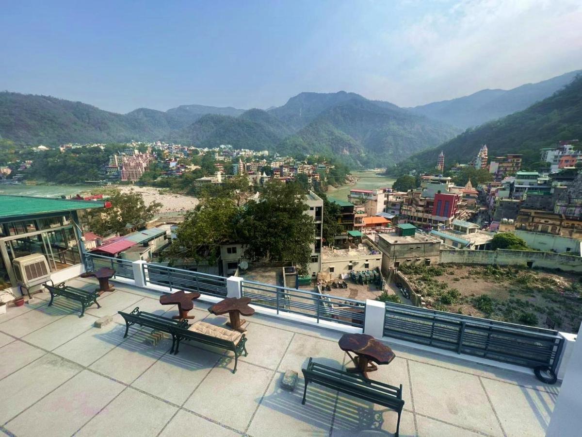 Hotel Manikut Rishīkesh Extérieur photo