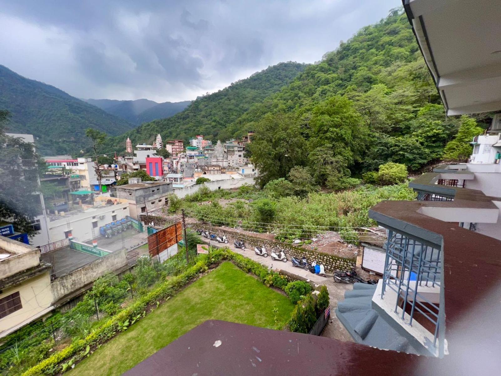 Hotel Manikut Rishīkesh Chambre photo